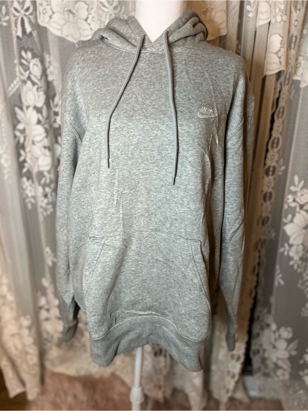 Nike Men's Light Gray Pullover Hoodie Large